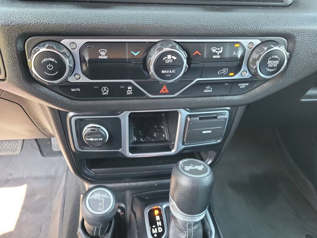 Used 2024 Jeep Wrangler Unlimited Sport AWD/4WD image 32