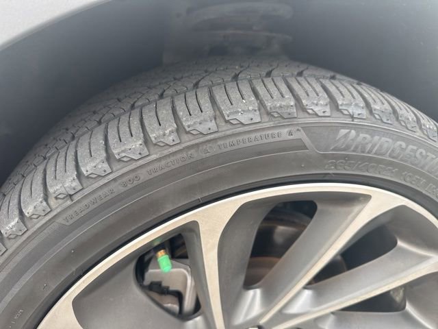 Used 2021 Lincoln Nautilus Reserve w/ Equipment Group 201A image 10