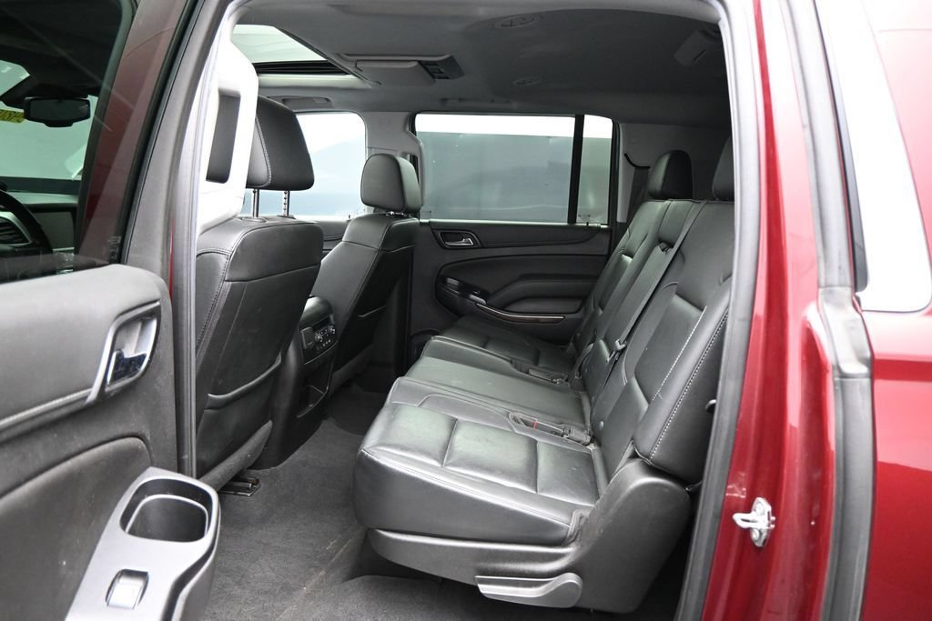 Used 2020 GMC Yukon XL SLT w/ Open Road Package AWD/4WD image 26