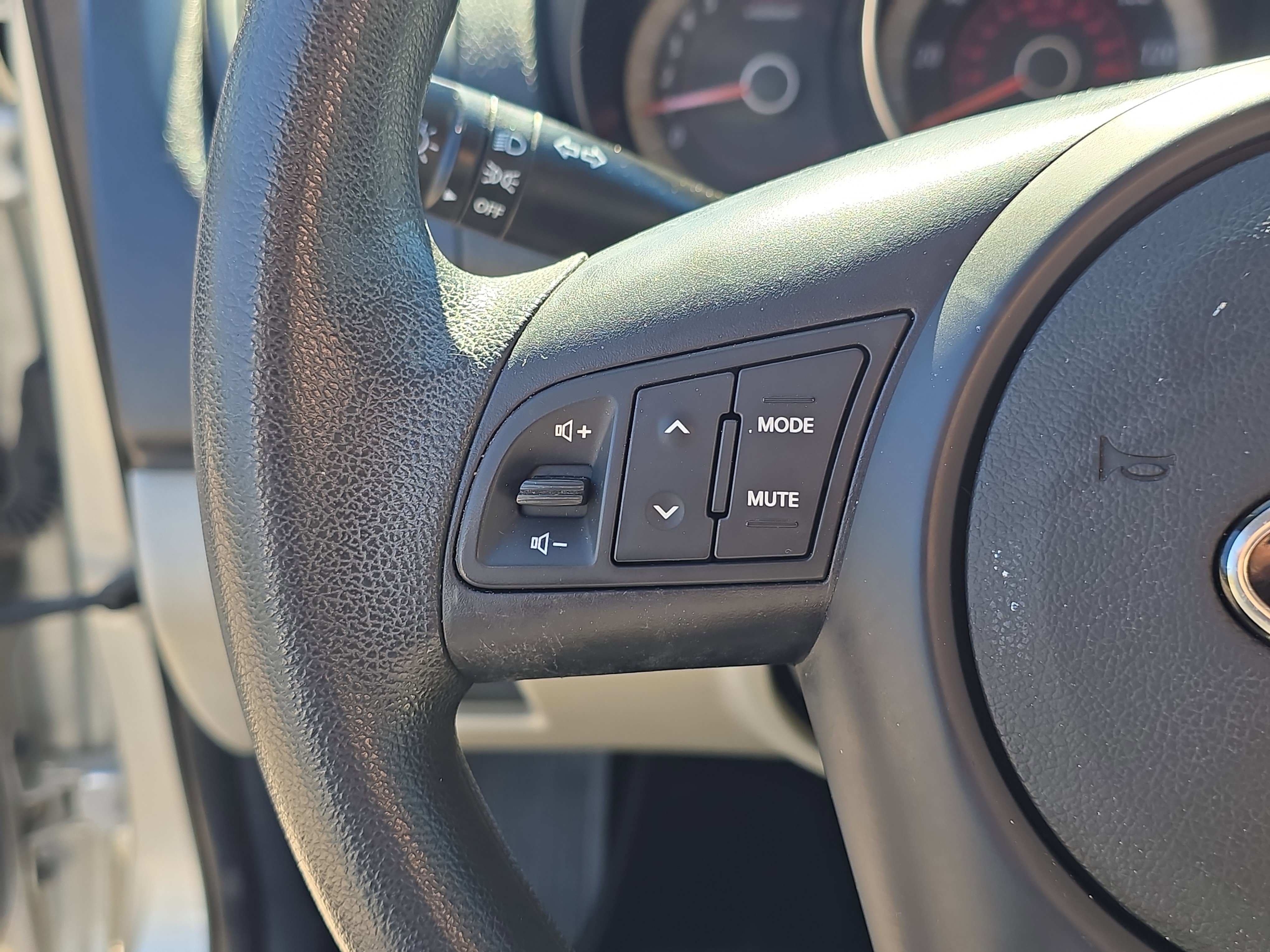 Used 2012 Kia Forte EX w/ Premium Pkg image 29