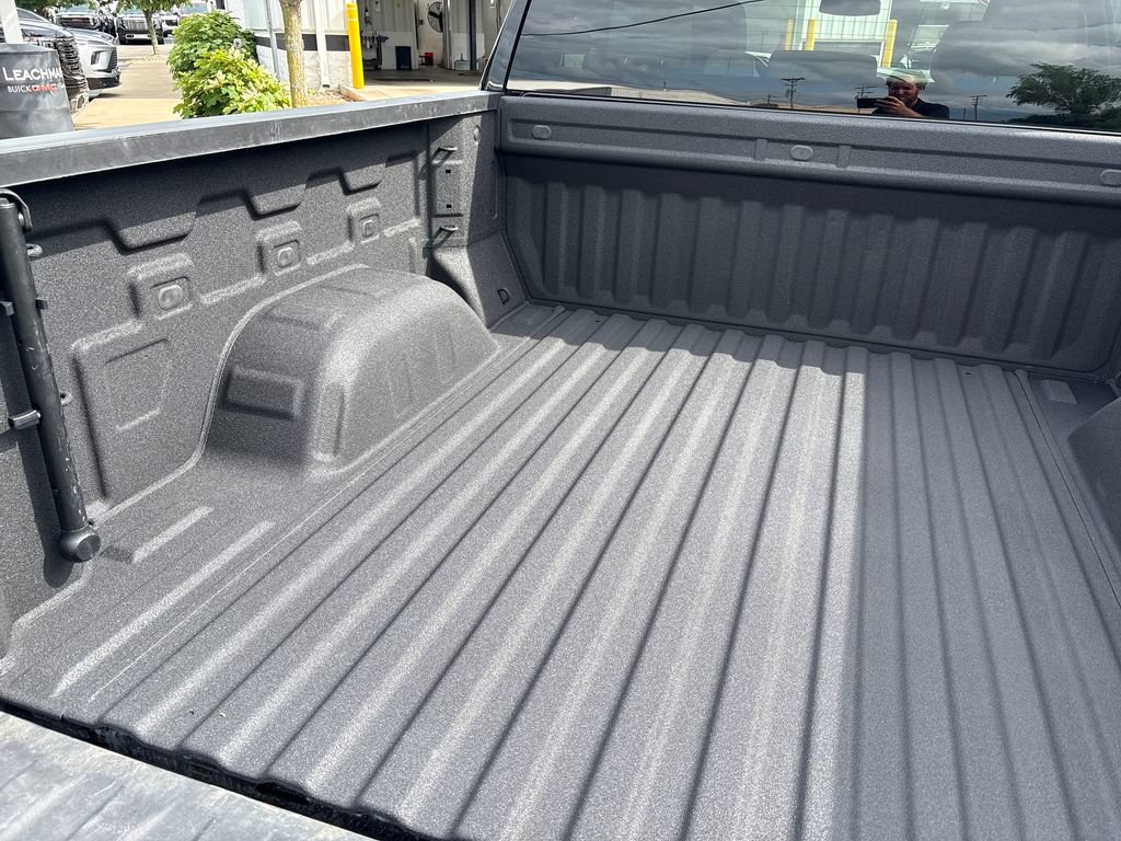 Certified 2026 GMC Sierra 1500 SLT AWD/4WD image 37