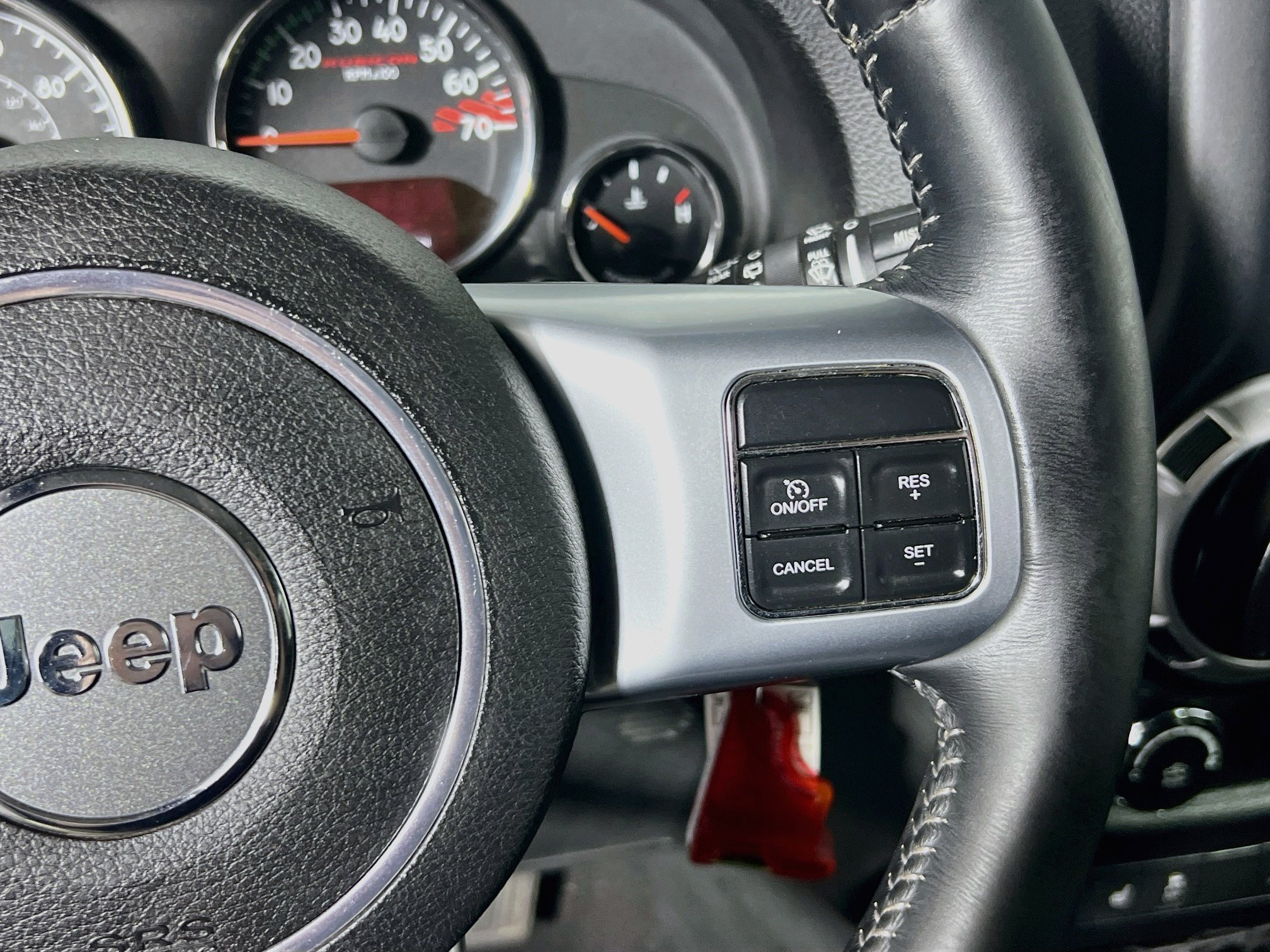 Used 2015 Jeep Wrangler Unlimited Rubicon AWD/4WD image 19