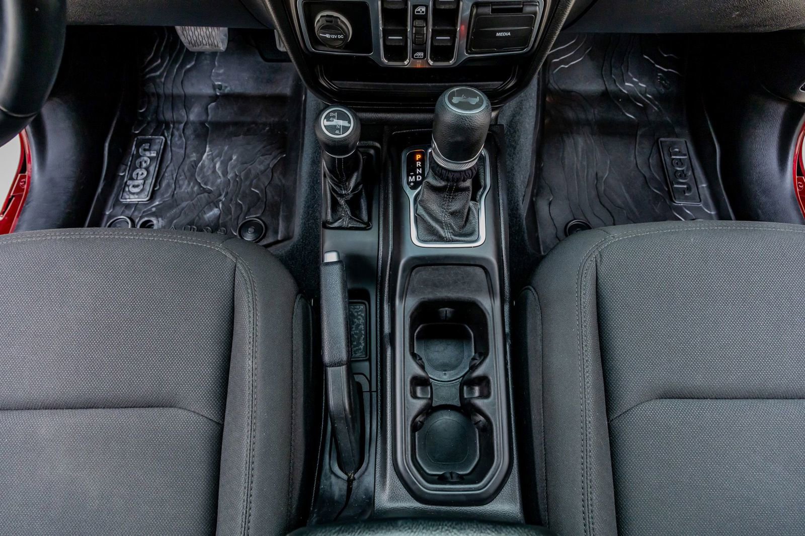 Used 2022 Jeep Wrangler Unlimited Sport image 28