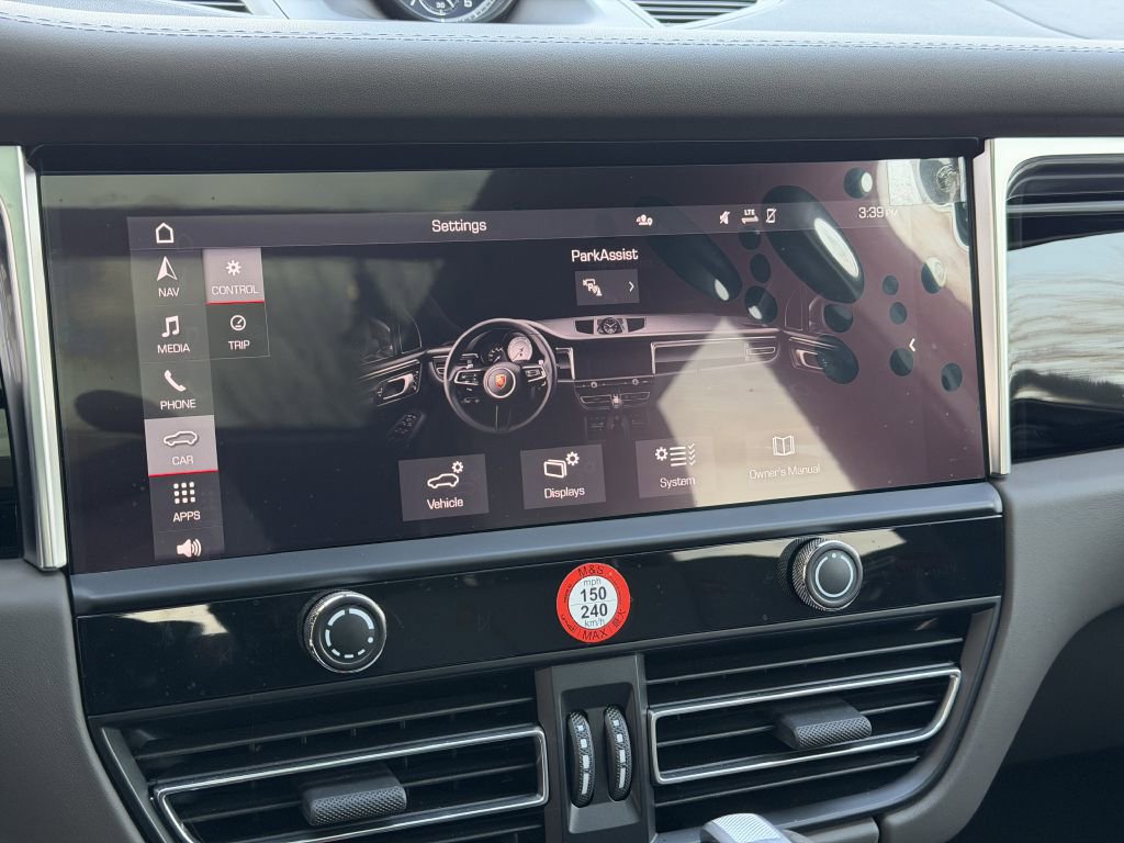 Used 2024 Porsche Macan BASE image 35