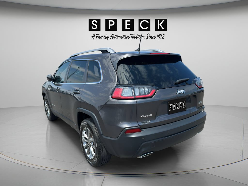 Used 2019 Jeep Cherokee Latitude Plus w/ Cold Weather Group AWD/4WD image 3