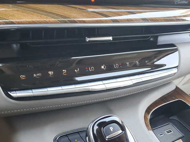 Certified 2023 Cadillac Escalade ESV Sport Platinum w/ LPO, ONYX Package AWD/4WD image 18