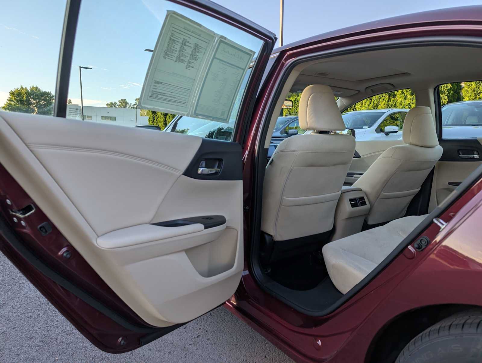 Used 2017 Honda Accord EX image 15
