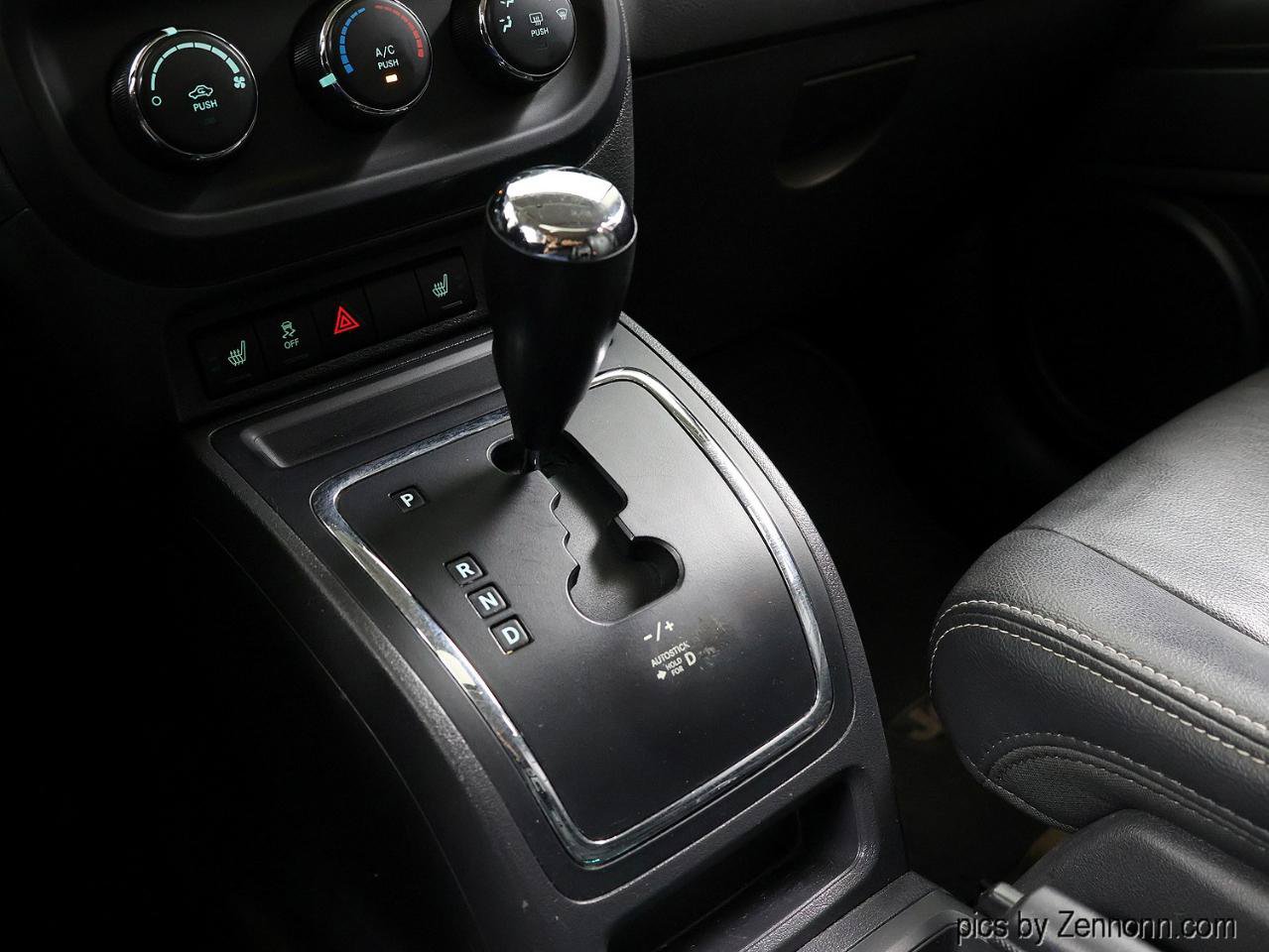 Used 2016 Jeep Patriot High Altitude FWD image 14