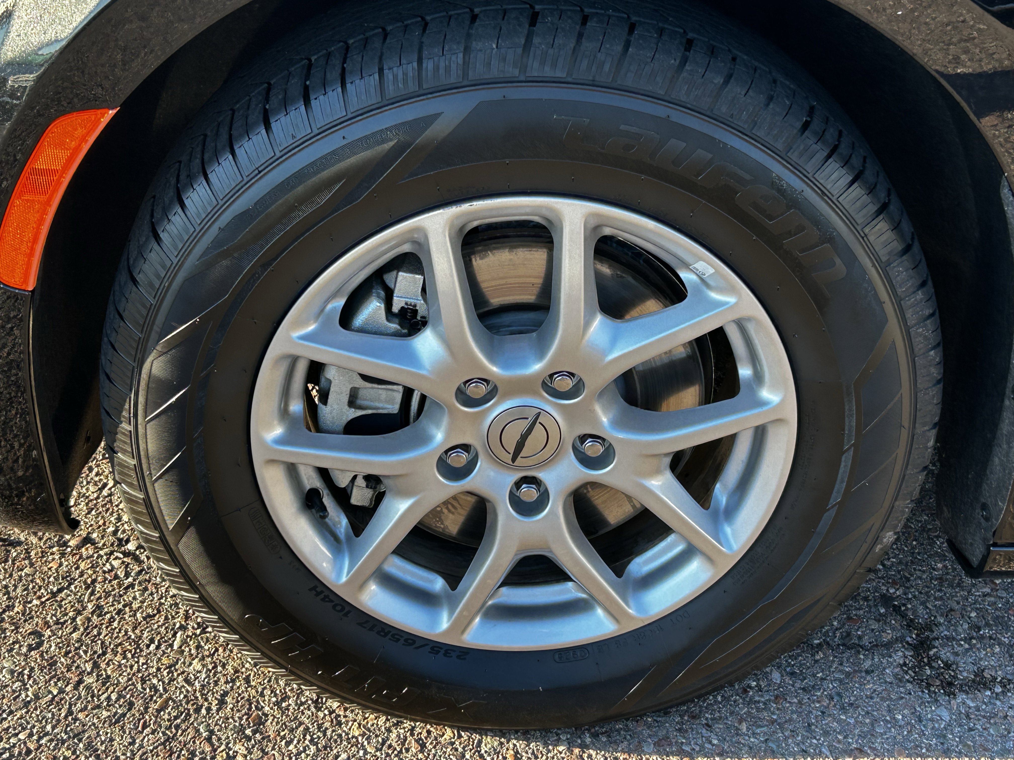 Certified 2024 Chrysler Pacifica Touring-L image 8