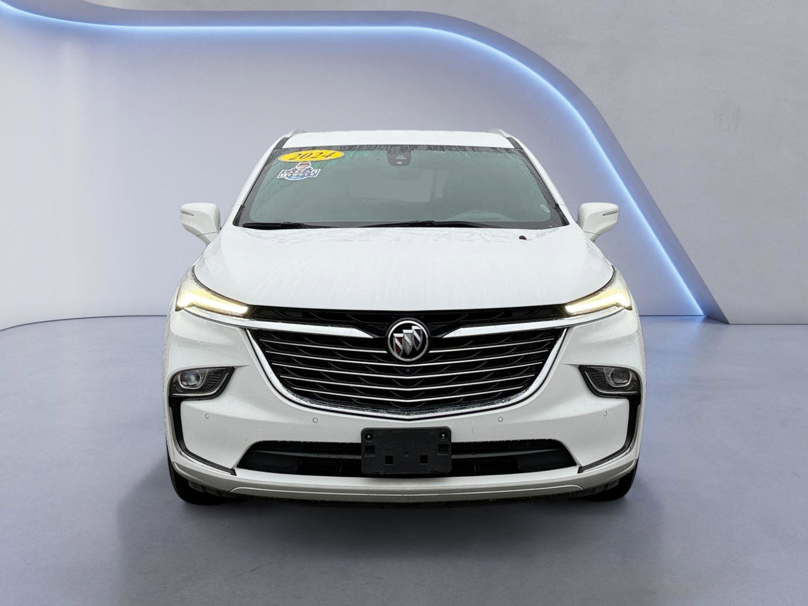 Used 2024 Buick Enclave Premium image 8