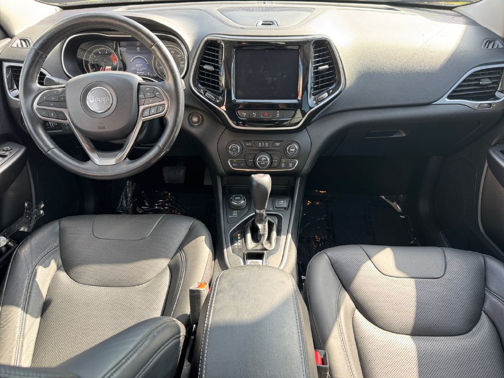 Used 2021 Jeep Cherokee Limited w/ Trailer Tow Group AWD/4WD image 12