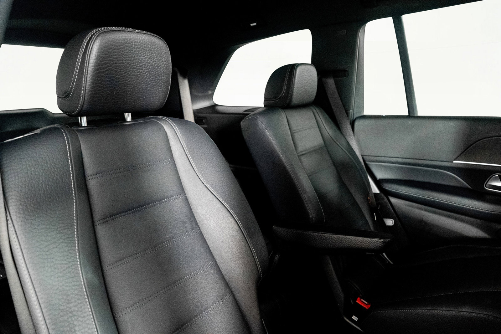 Used 2023 Mercedes-Benz GLS 580 4MATIC image 33