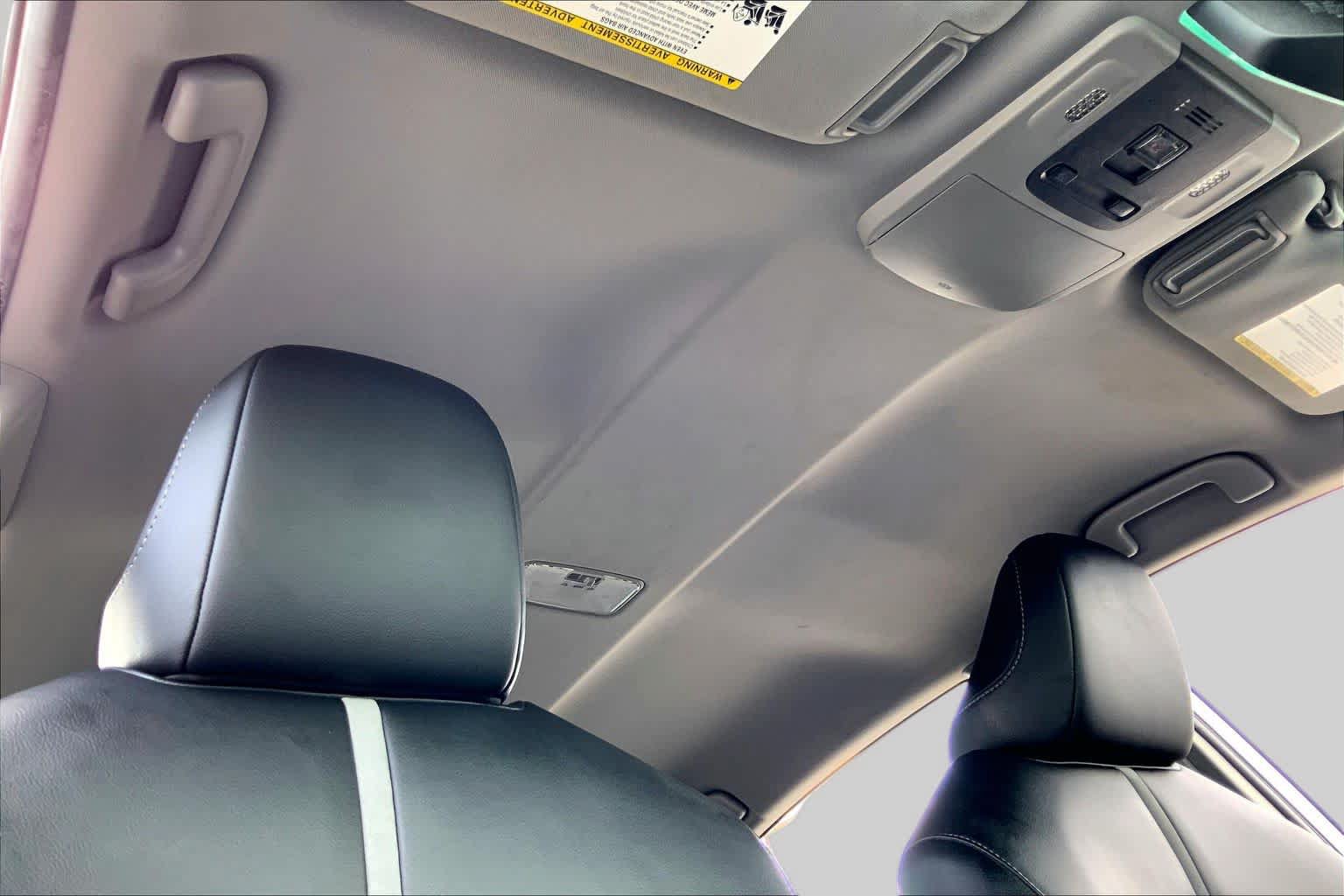 Used 2024 Toyota Camry SE FWD image 14