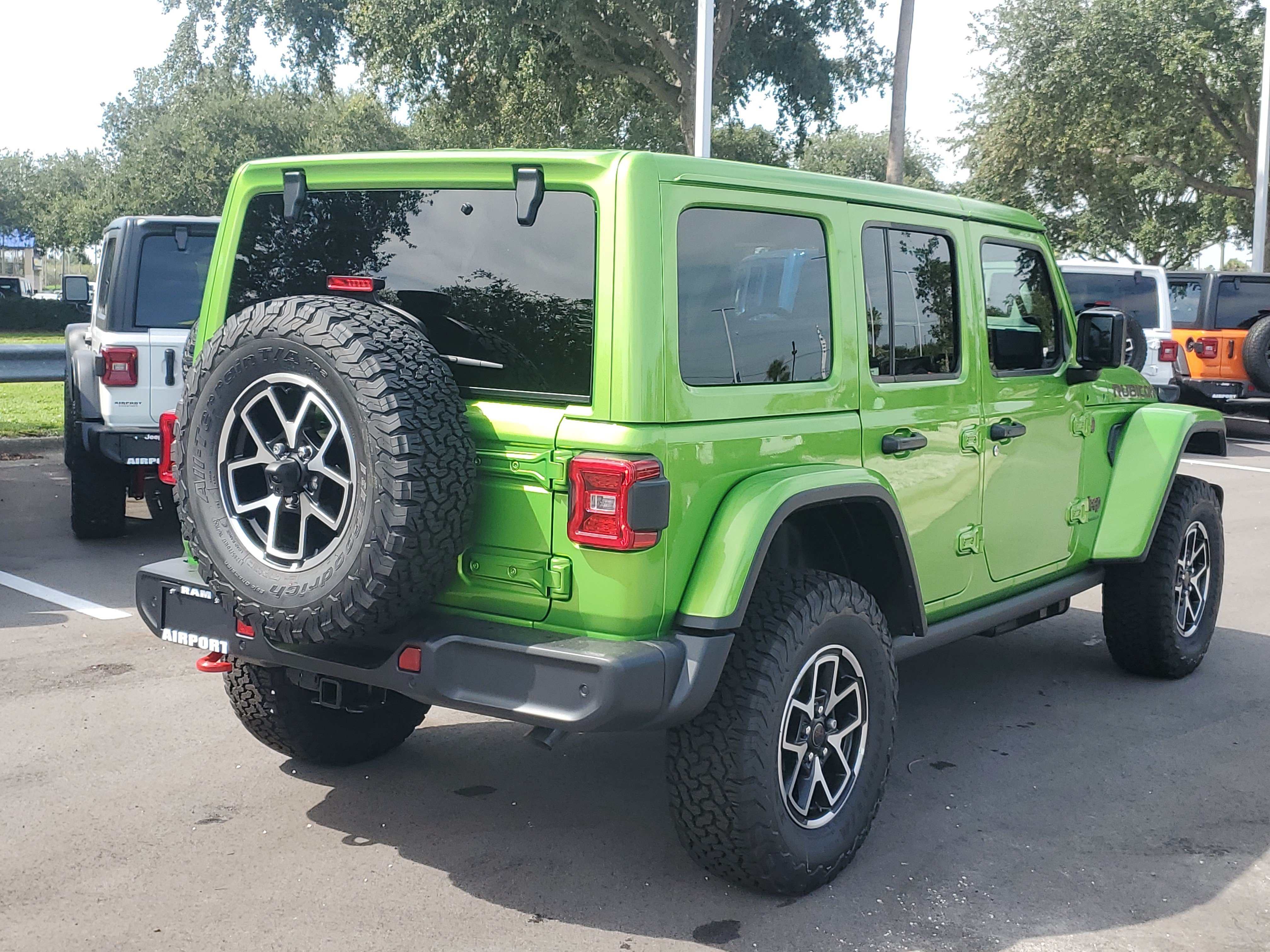 New 2026 Jeep Wrangler Unlimited Rubicon w/ Safety Group AWD/4WD image 5