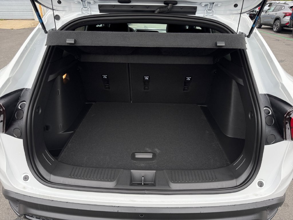 New 2026 Chevrolet Trax RS w/ Driver Confidence Package FWD image 24