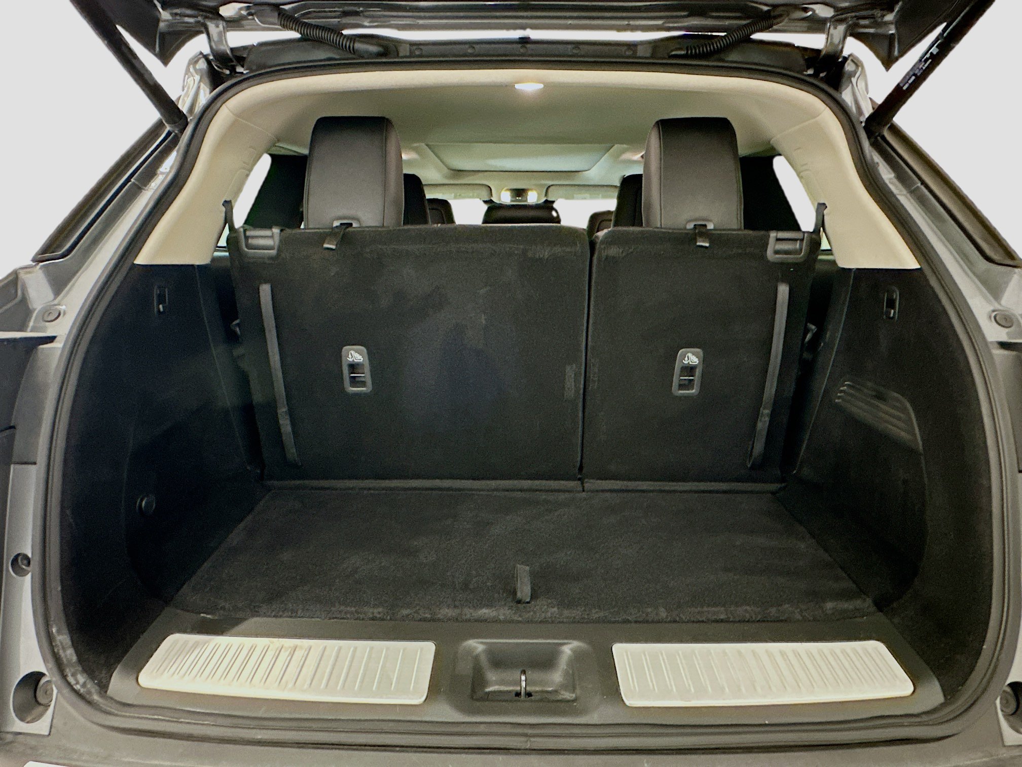 Used 2023 INFINITI QX60 Luxe w/ Cargo Package AWD/4WD image 32
