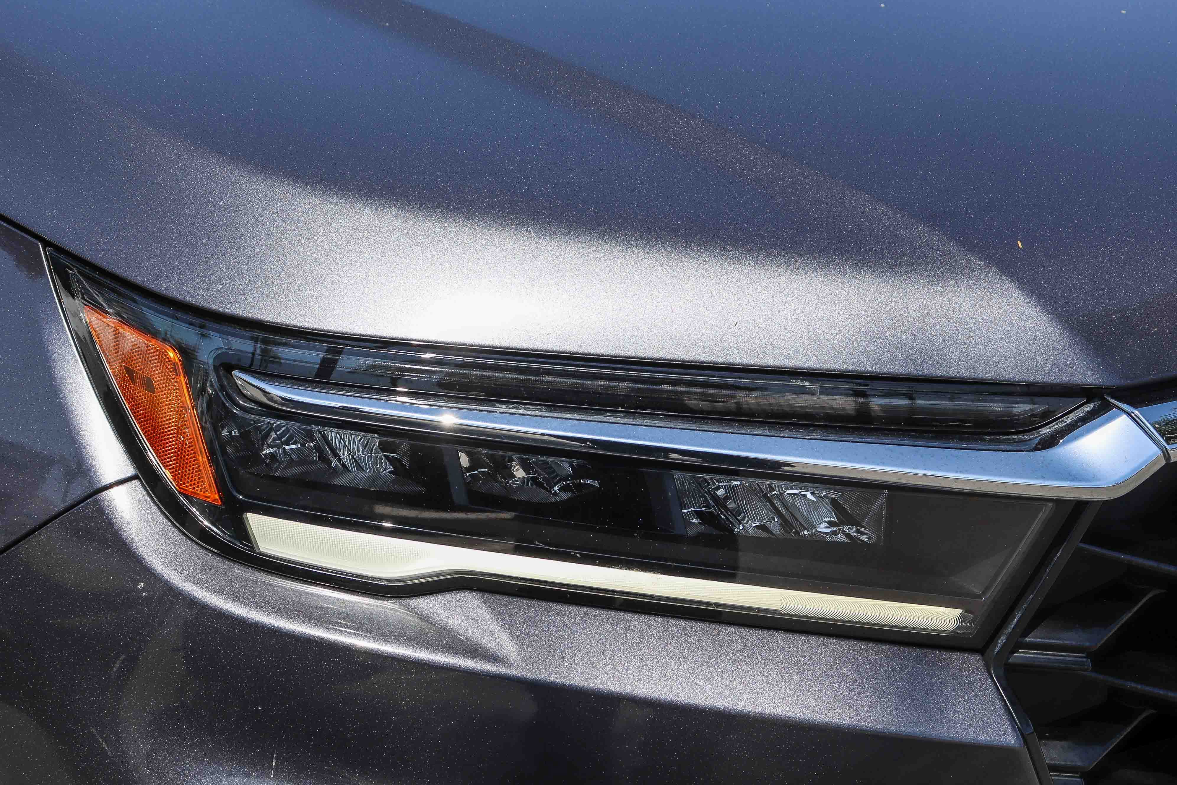 Used 2025 Honda Pilot Touring image 6