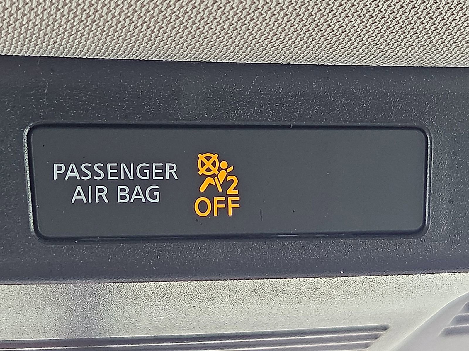 Used 2021 Nissan Rogue S image 22