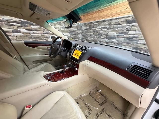 Used 2012 Lexus LS 460 AWD w/ Luxury Value Edition image 15