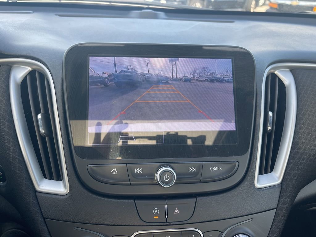 Used 2024 Chevrolet Malibu LT image 25