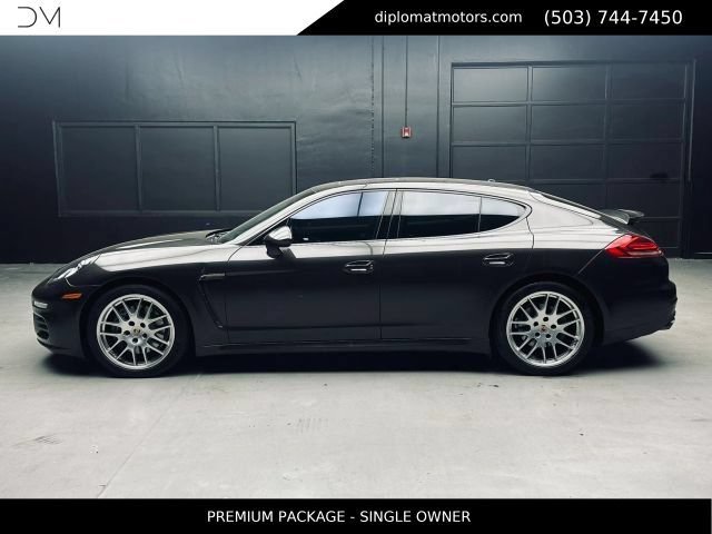 Used 2014 Porsche Panamera 4 AWD/4WD image 3
