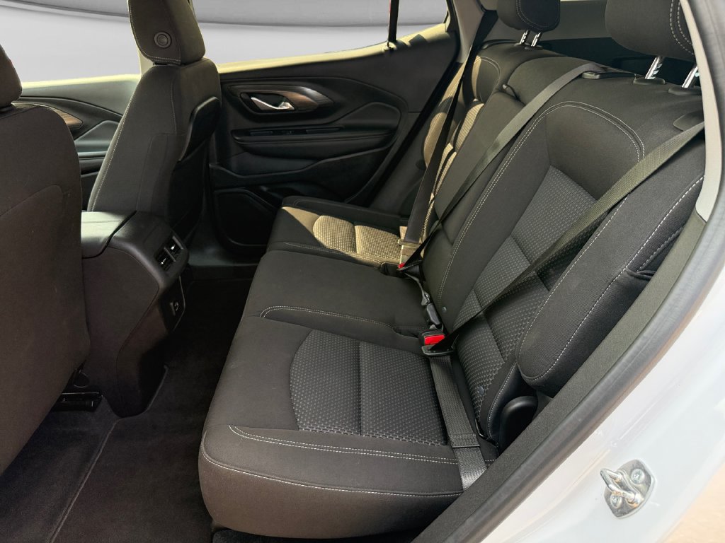 Used 2024 GMC Terrain SLE AWD/4WD image 33