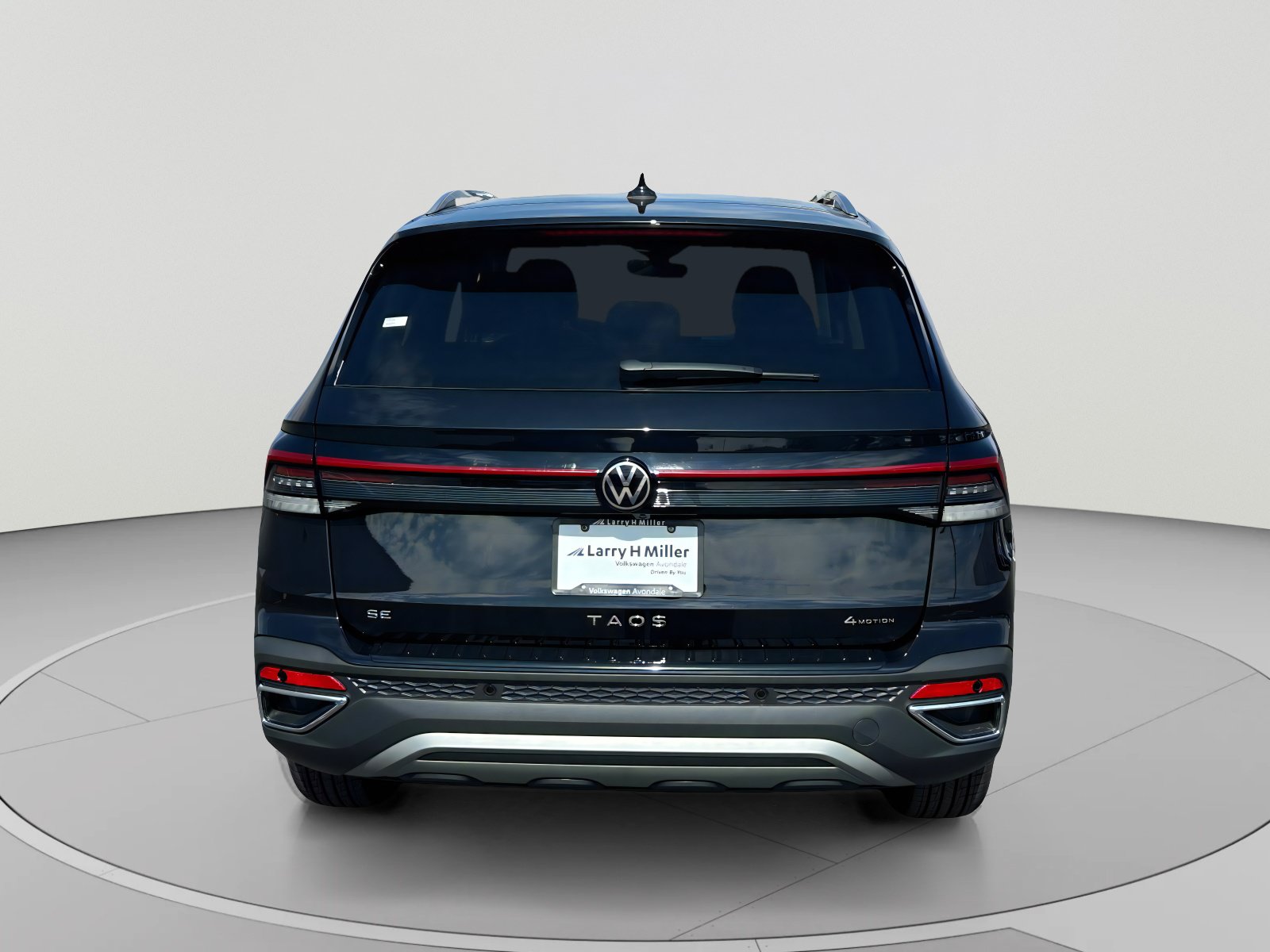 New 2026 Volkswagen Taos SE AWD/4WD image 4
