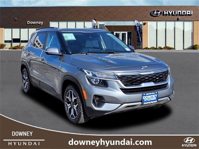 Used 2021 Kia Seltos EX image 3