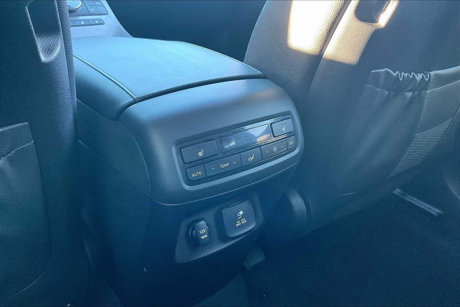 Used 2022 Hyundai Palisade SEL w/ 8P Bench Seat Package FWD image 12