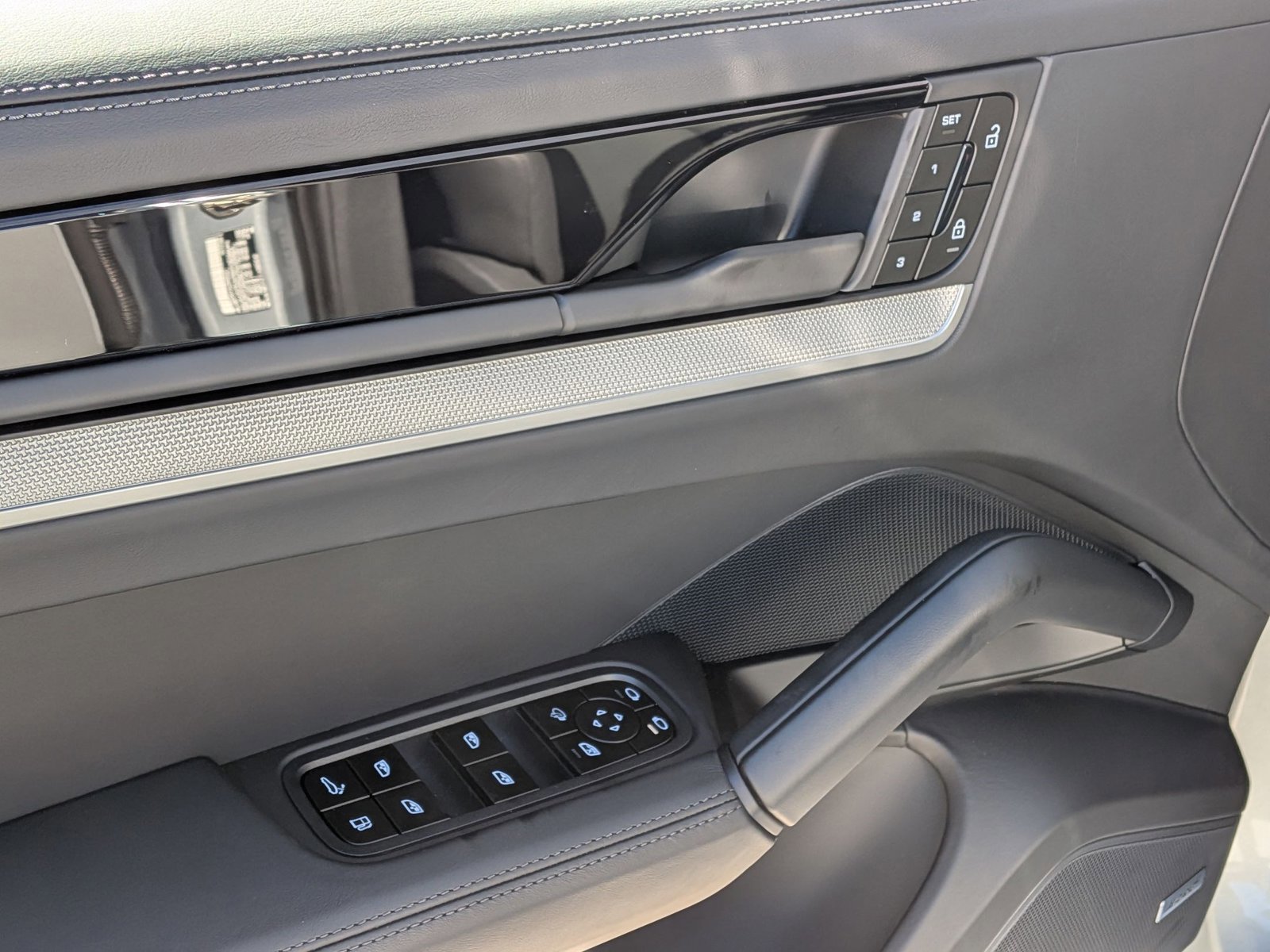 New 2026 Porsche Cayenne S AWD/4WD image 15