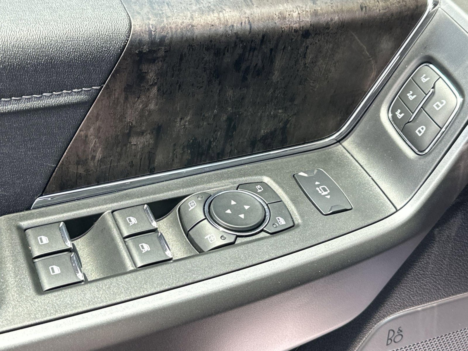 New 2025 Ford F250 Lariat w/ Lariat Ultimate Package image 15