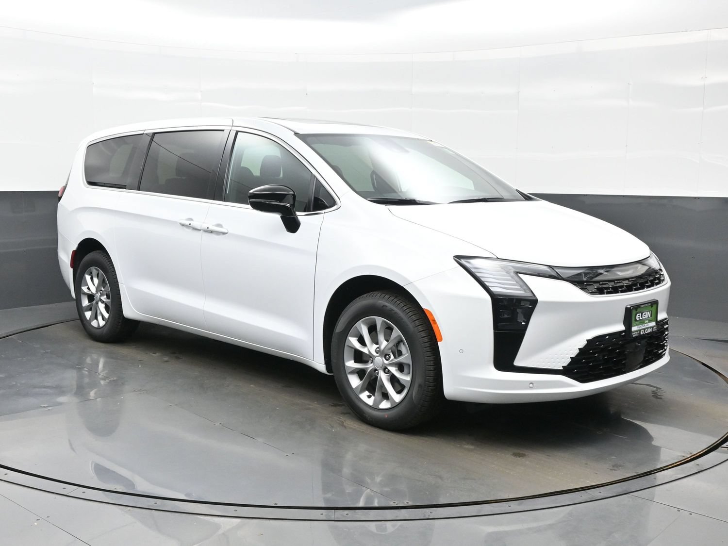 New 2027 Chrysler Pacifica Select AWD/4WD image 11