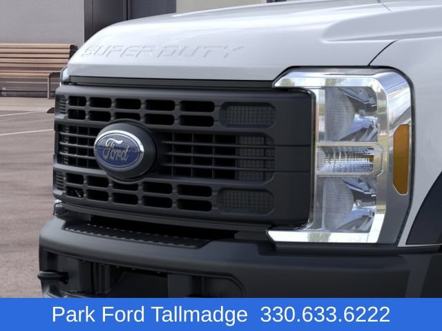 New 2025 Ford F550 4x4 Regular Cab Super Duty image 17
