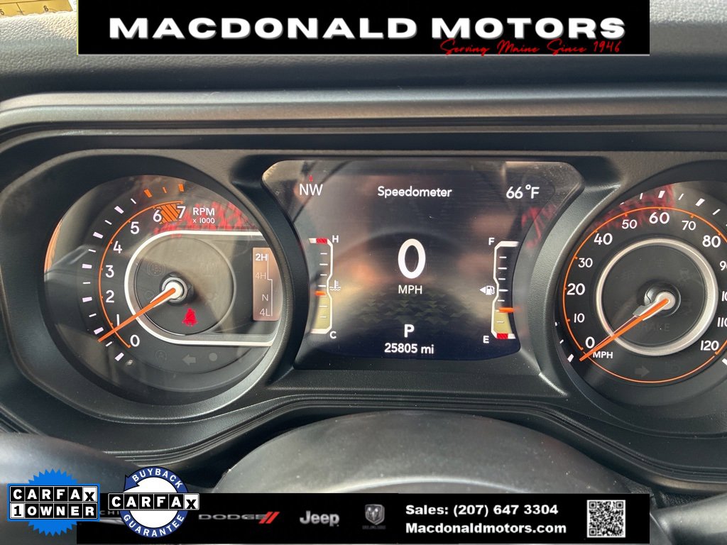 Used 2024 Jeep Wrangler Rubicon w/ Technology Group image 18