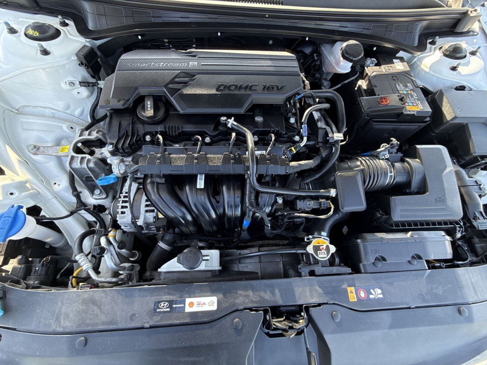 Used 2025 Hyundai Elantra Limited FWD image 39