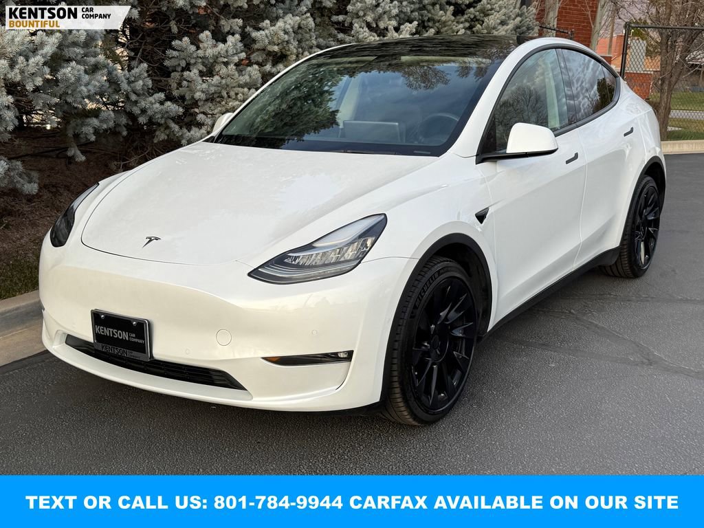 Used 2022 Tesla Model Y Long Range image 2