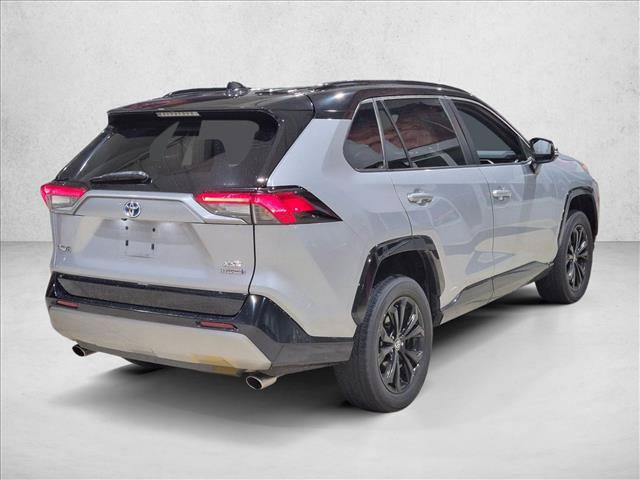 Used 2022 Toyota RAV4 XSE AWD/4WD image 5
