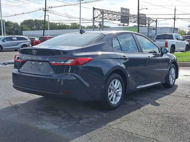 Used 2025 Toyota Camry LE AWD/4WD image 24