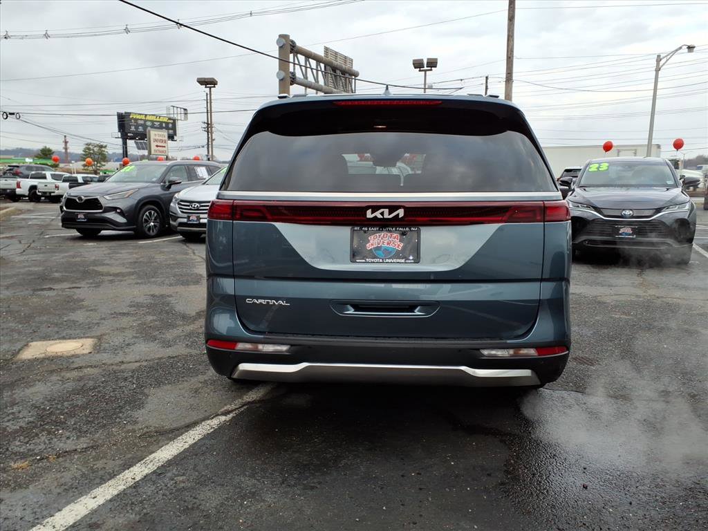 Used 2024 Kia Carnival SX image 5
