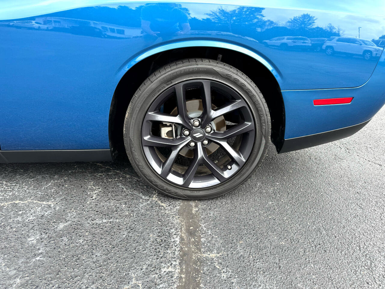 Used 2023 Dodge Challenger R/T w/ Plus Package image 10