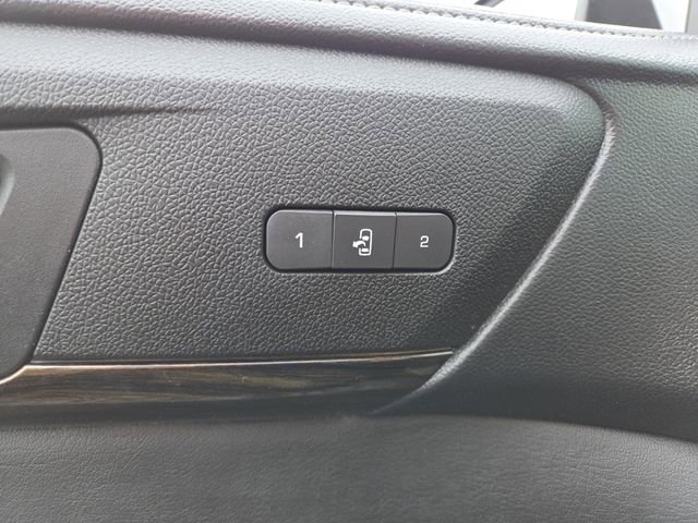 Used 2013 GMC Acadia Denali image 11