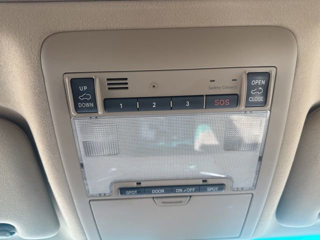 Used 2010 Toyota Land Cruiser AWD/4WD image 37