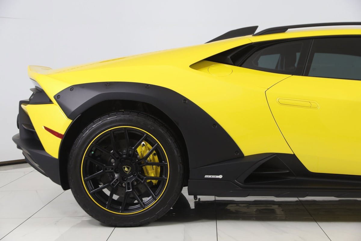 Used 2024 Lamborghini Huracan Sterrato image 72