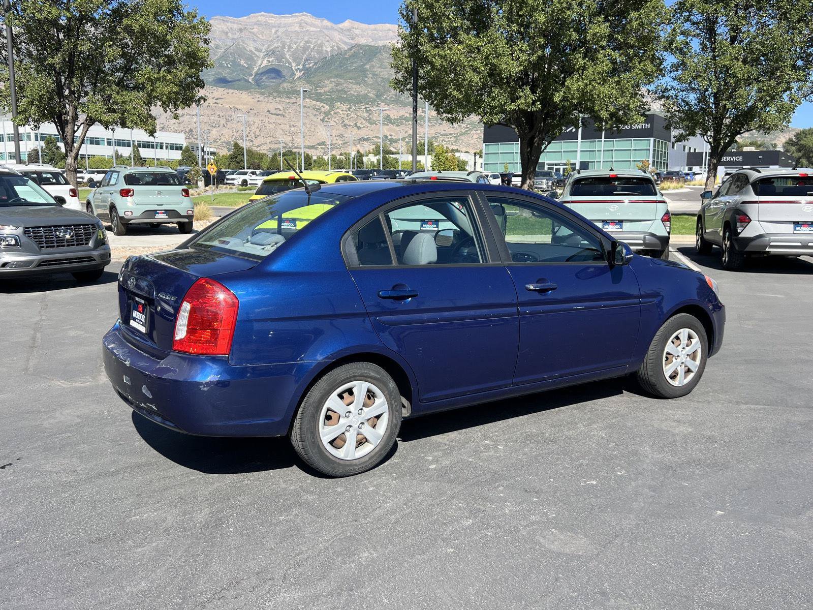 Used 2010 Hyundai Accent GLS FWD image 7