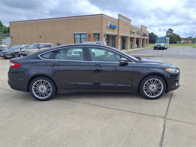 Used 2015 Ford Fusion SE w/ Equipment Group 202A image 27