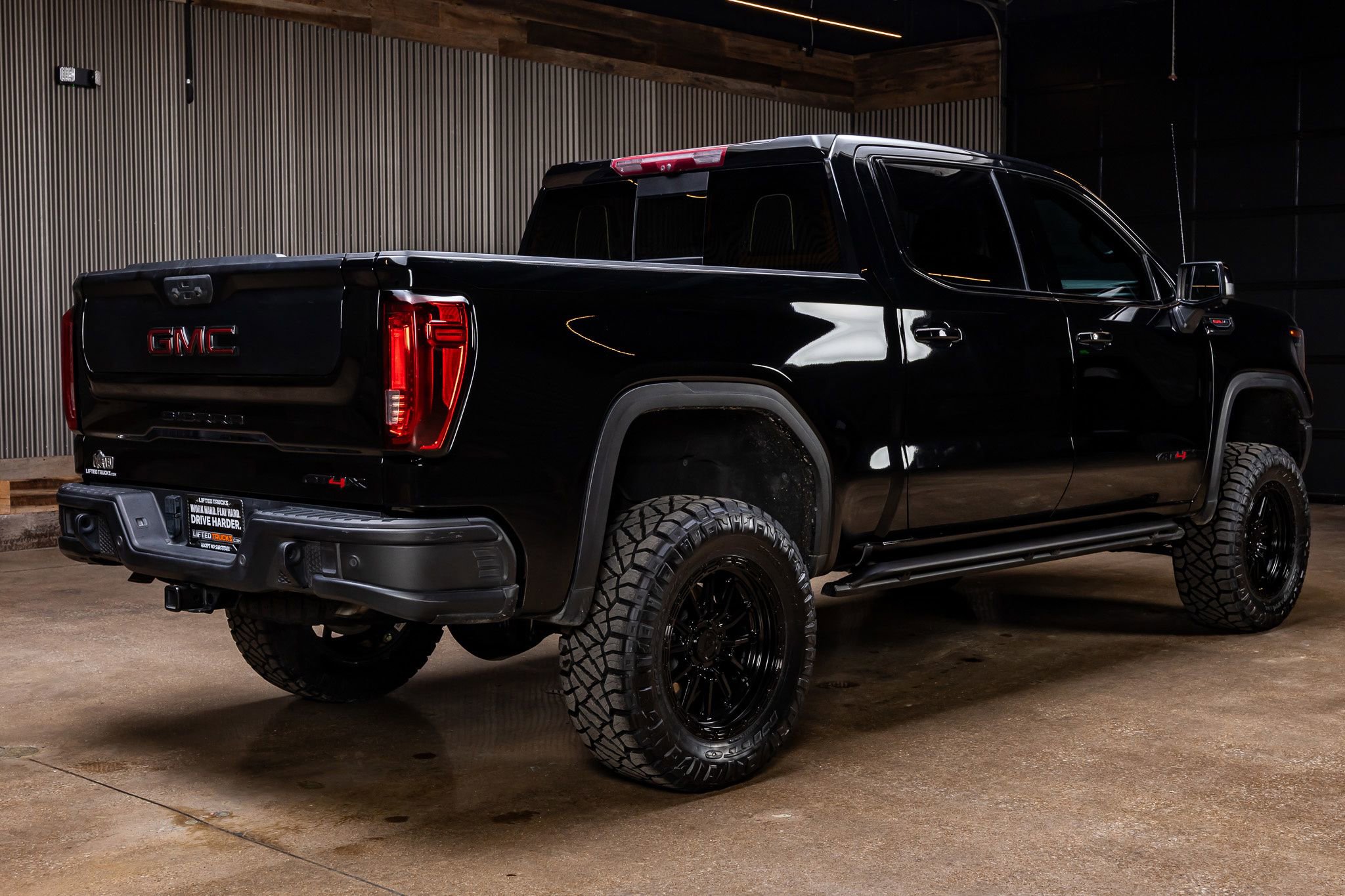 Used 2023 GMC Sierra 1500 AT4X w/ AT4X AEV Edition image 10