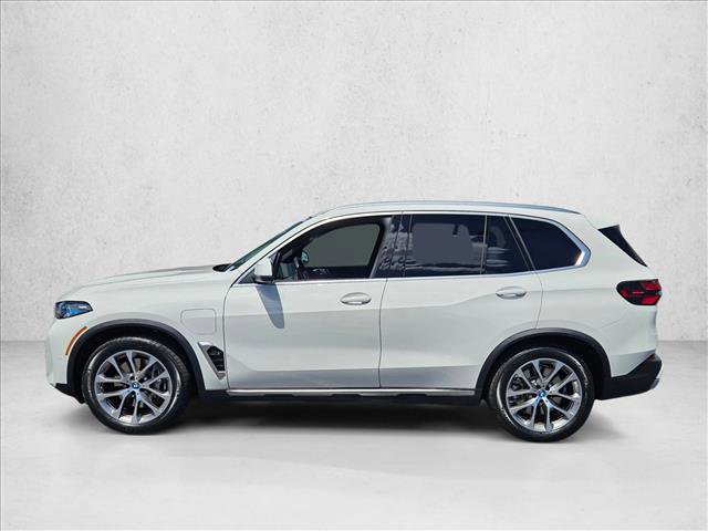 Certified 2024 BMW X5 xDrive50e w/ Executive Package AWD/4WD image 9