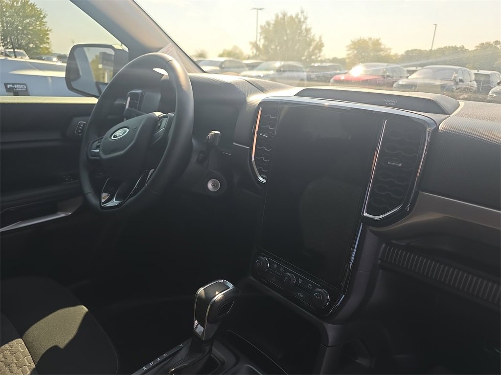 Used 2024 Ford Ranger XLT w/ FX4 Off-Road Package image 11