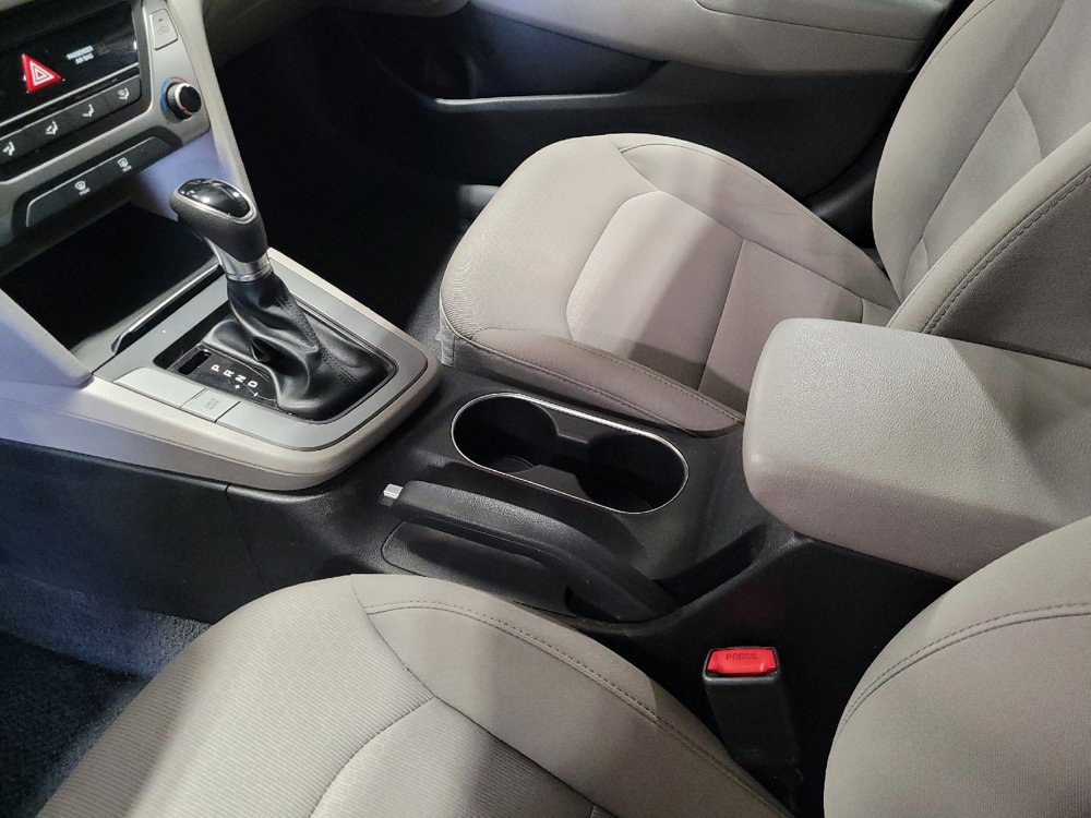 Used 2018 Hyundai Elantra SEL FWD image 26
