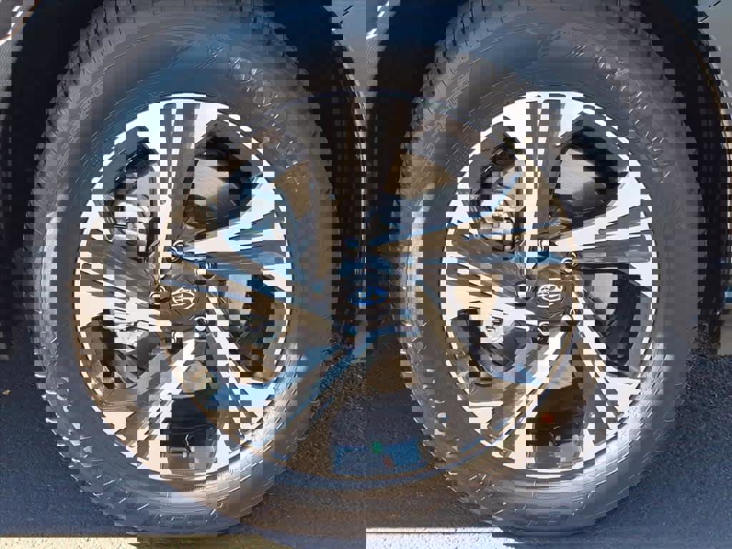 Certified 2025 Subaru Crosstrek 2.0i Premium image 9